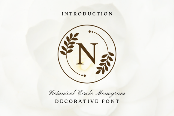 Botanical Circle Monogram: A Graceful Decorative Font